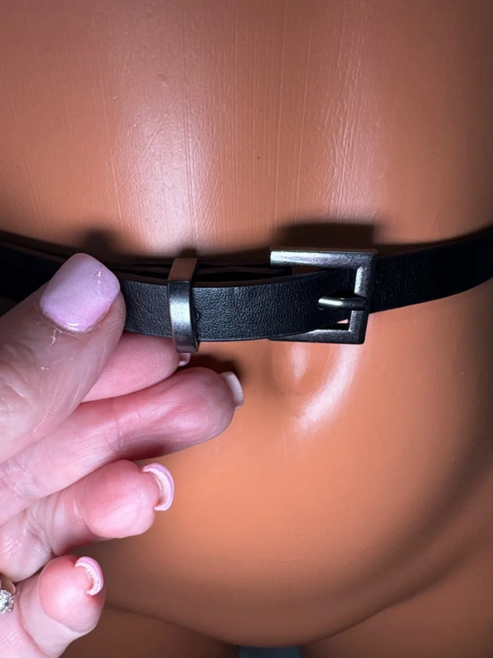SUPER SKINNY Black Vegan Faux Leather Belt Gunmetal Buckle Size L/XL 25 EUC KL